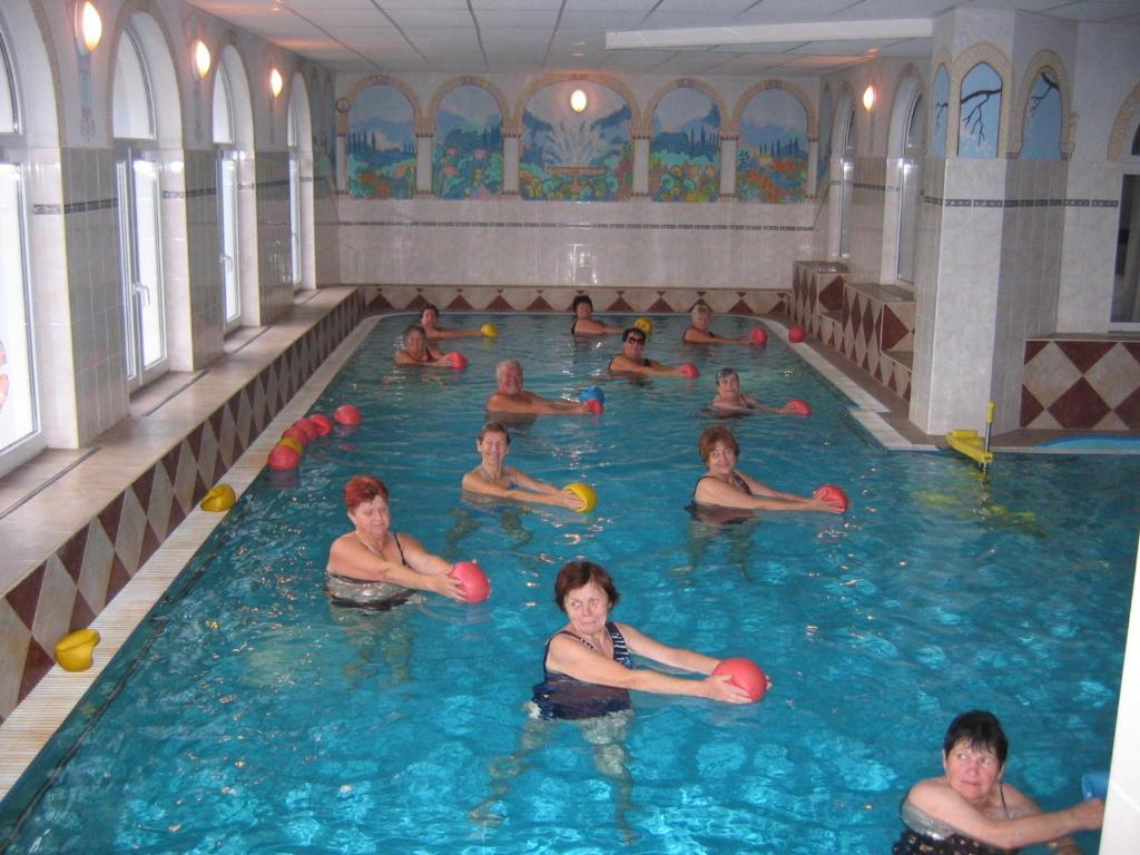 Lazensky Lecebny Dum Praha Luhacovice Bagian luar foto