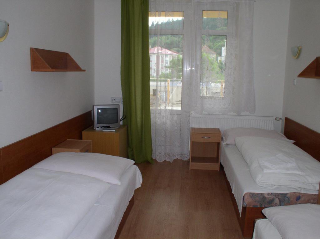 Lazensky Lecebny Dum Praha Luhacovice Bagian luar foto
